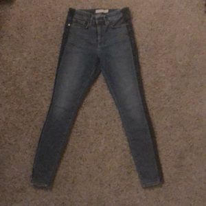 Athlete jeans, size 6, great condition. Sculptek stretch fabric- super comfy.